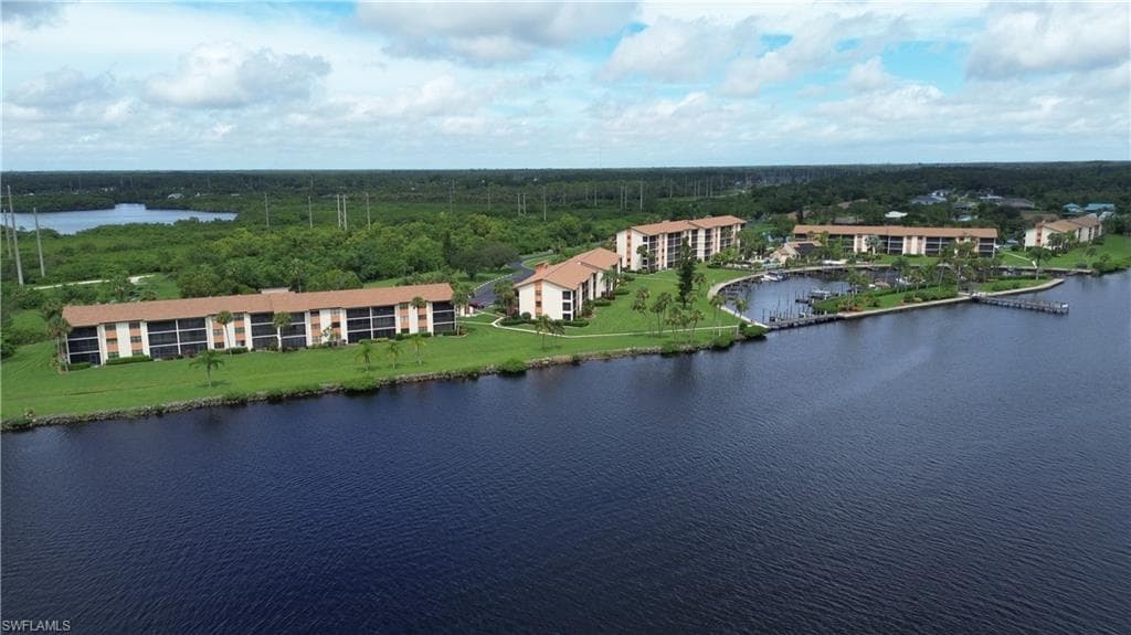 16000 Bay Pointe Blvd 307, North Fort Myers, FL 33917-24