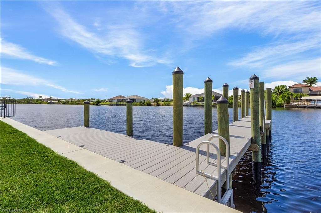 4240 33rd Ln, Cape Coral, FL 33993-17