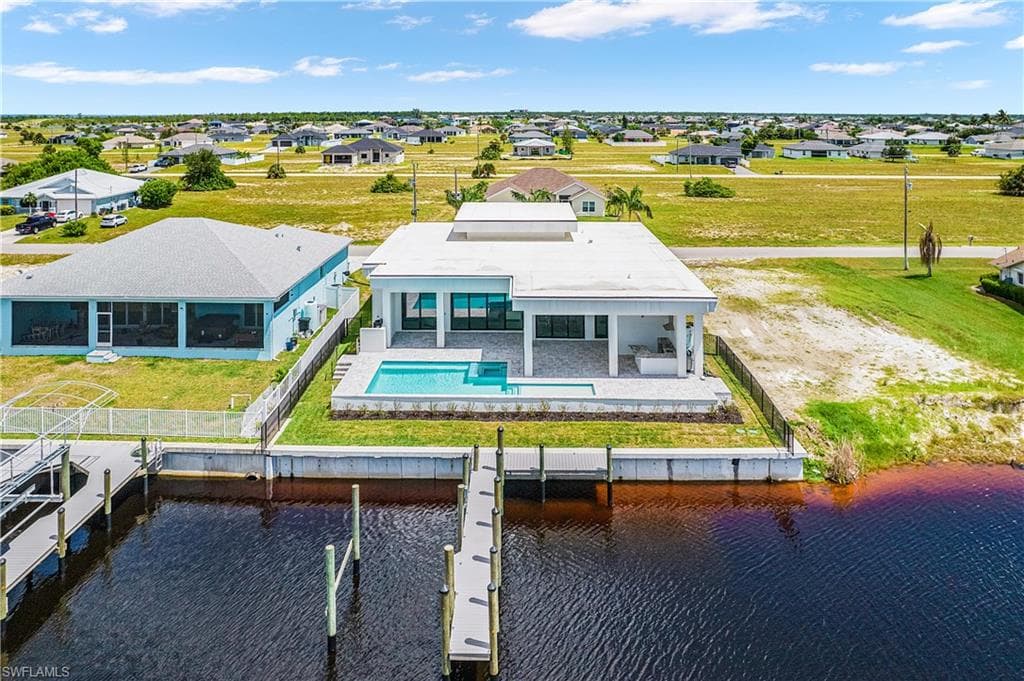 4240 33rd Ln, Cape Coral, FL 33993-4