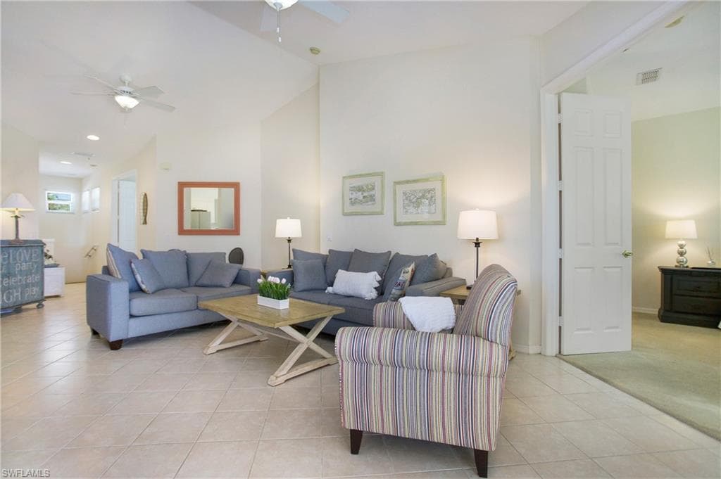 4690 Hawks Nest Way E-204, Naples, FL 34114-20
