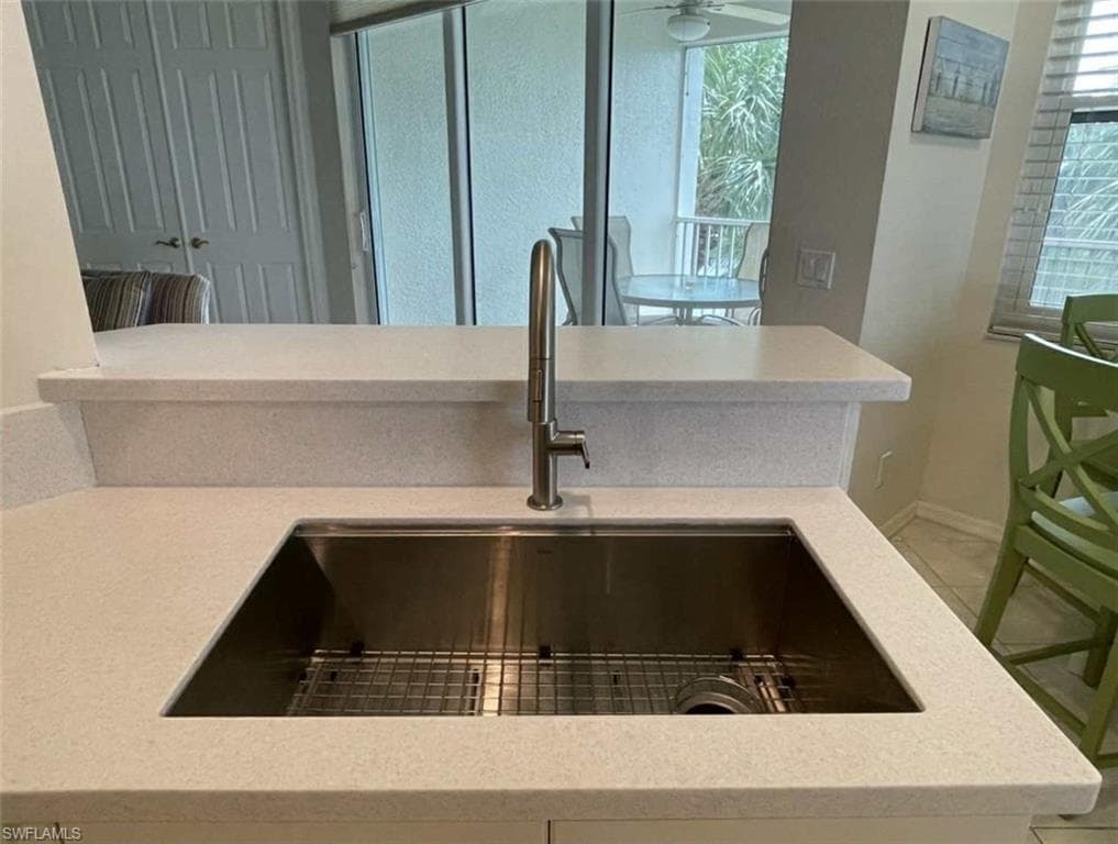 4690 Hawks Nest Way E-204, Naples, FL 34114-1