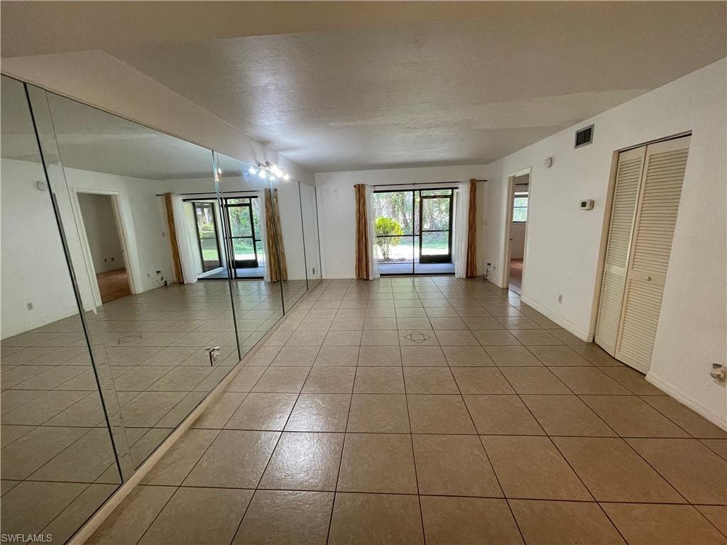 28150 Pine Haven Way 27, Bonita Springs, FL 34135-8