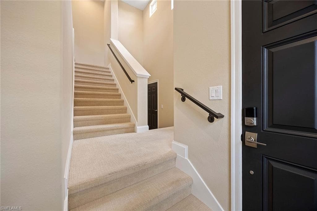 8551 Via Lungomare Cir 201, Estero, FL 33928-8