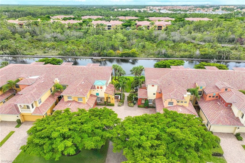 8551 Via Lungomare Cir 201, Estero, FL 33928-3