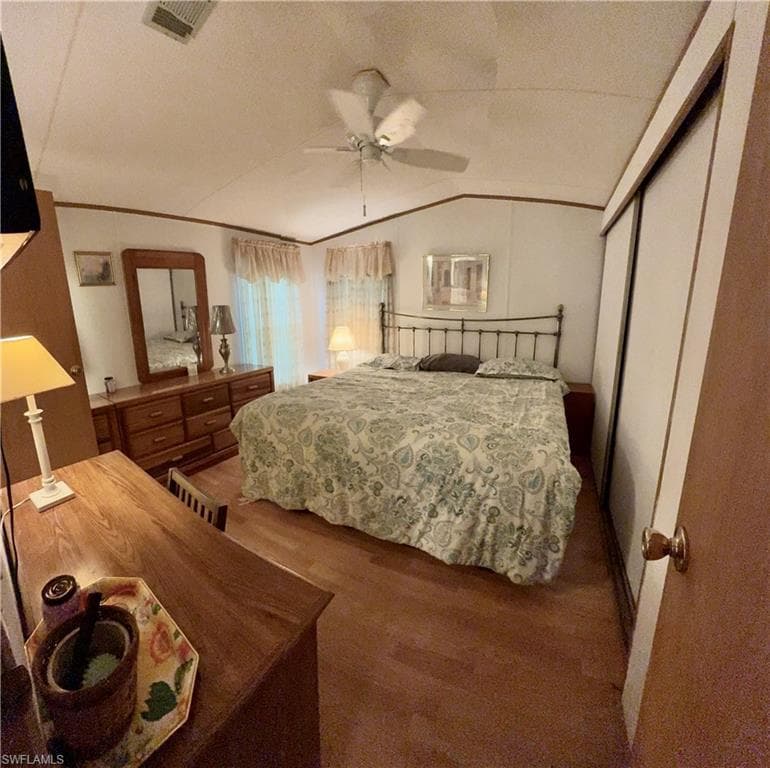 10491 Wales Loop, Bonita Springs, FL 34135-15