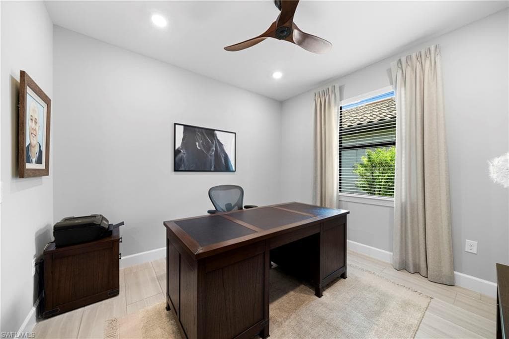 19852 Beechcrest Pl, Estero, FL 33928-8