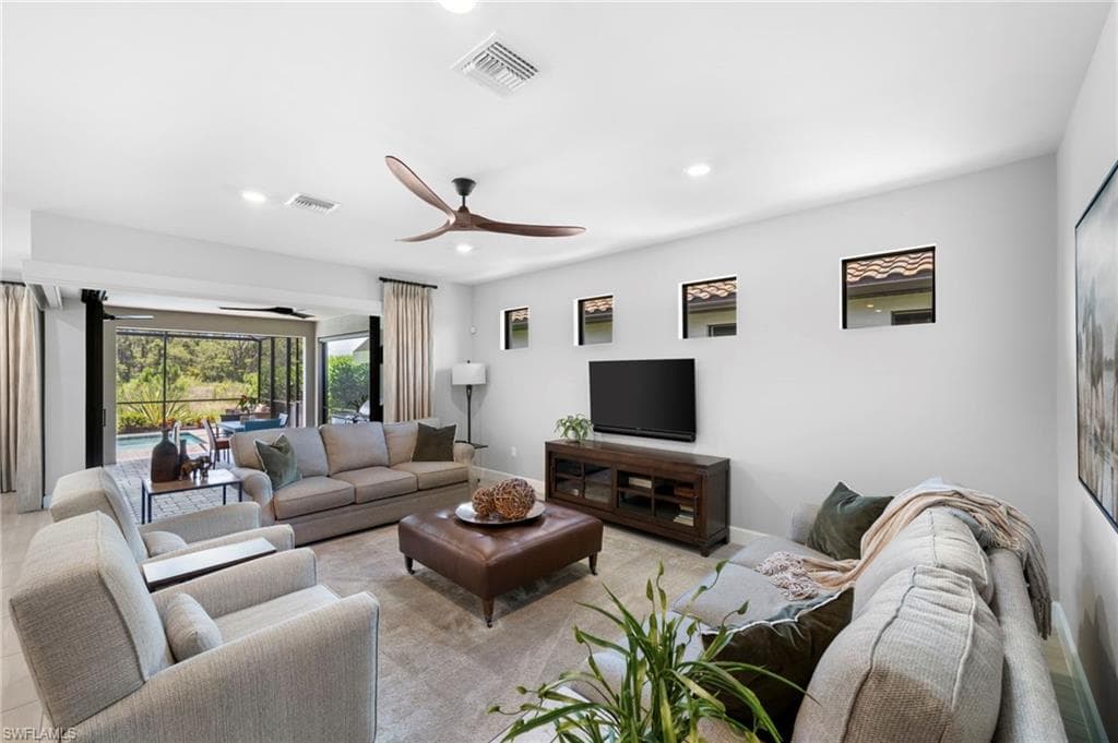 19852 Beechcrest Pl, Estero, FL 33928-9