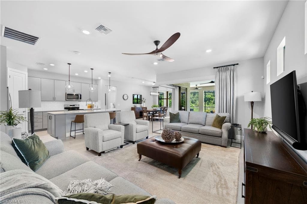 19852 Beechcrest Pl, Estero, FL 33928-10