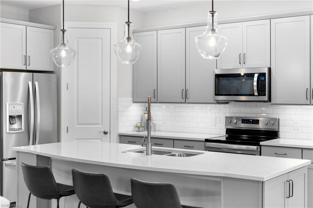 19852 Beechcrest Pl, Estero, FL 33928-21