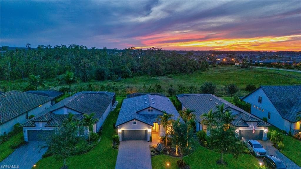 19852 Beechcrest Pl, Estero, FL 33928-1