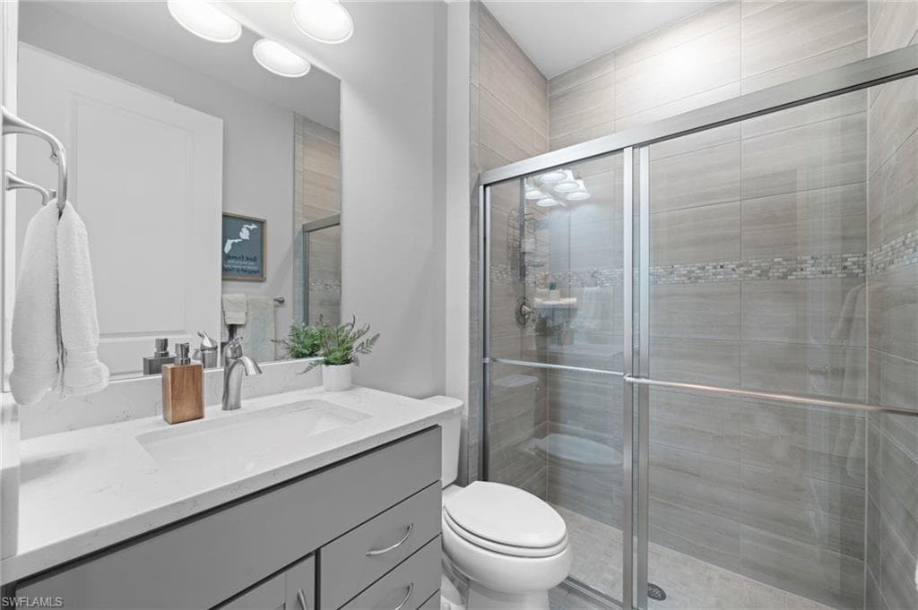 19852 Beechcrest Pl, Estero, FL 33928-40