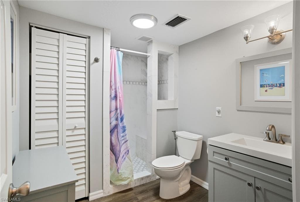 2662/2656 Mangrove St, Naples, FL 34112-15