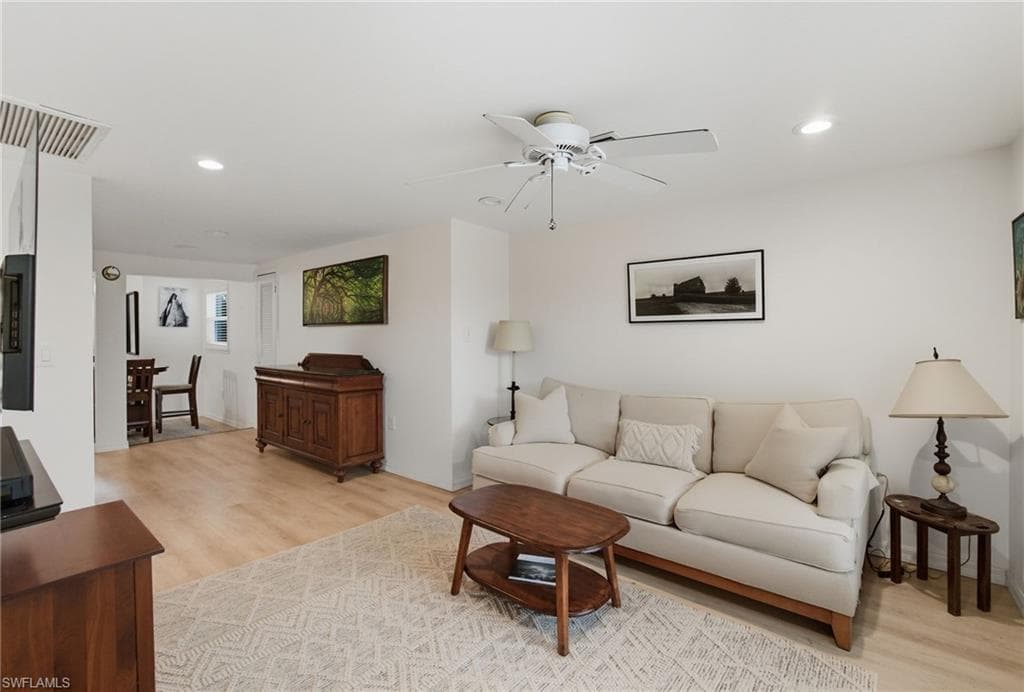 2662/2656 Mangrove St, Naples, FL 34112-17