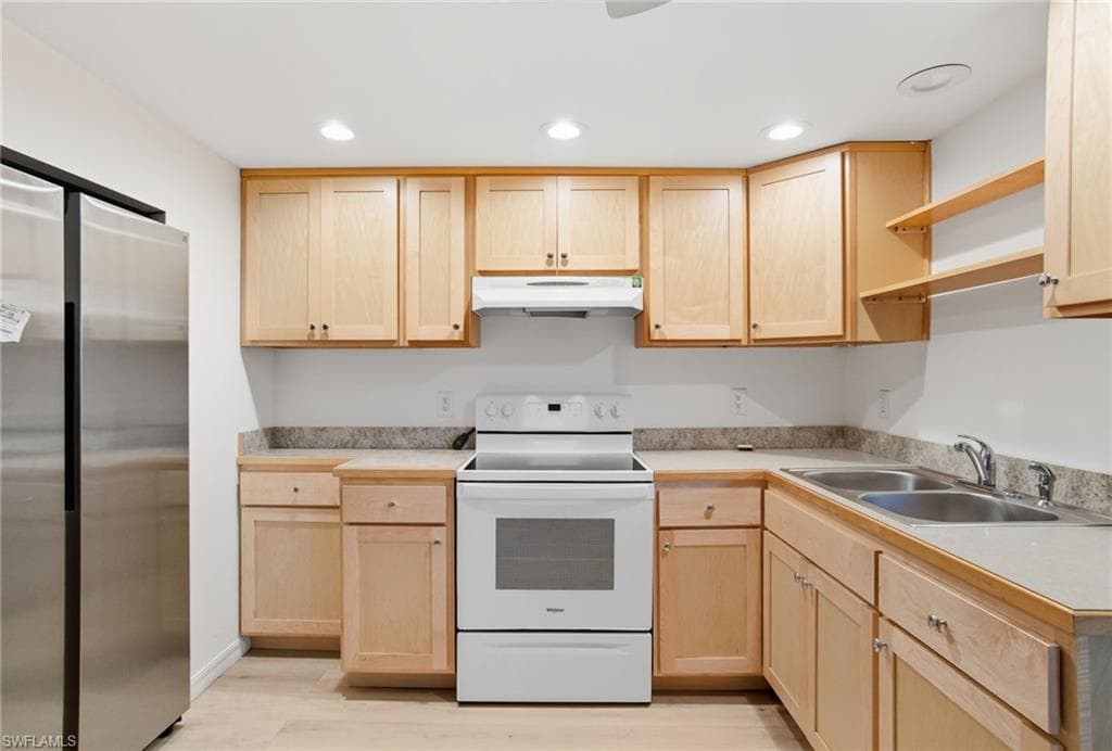 2662/2656 Mangrove St, Naples, FL 34112-19