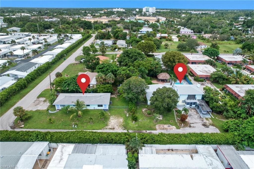 2662/2656 Mangrove St, Naples, FL 34112-1