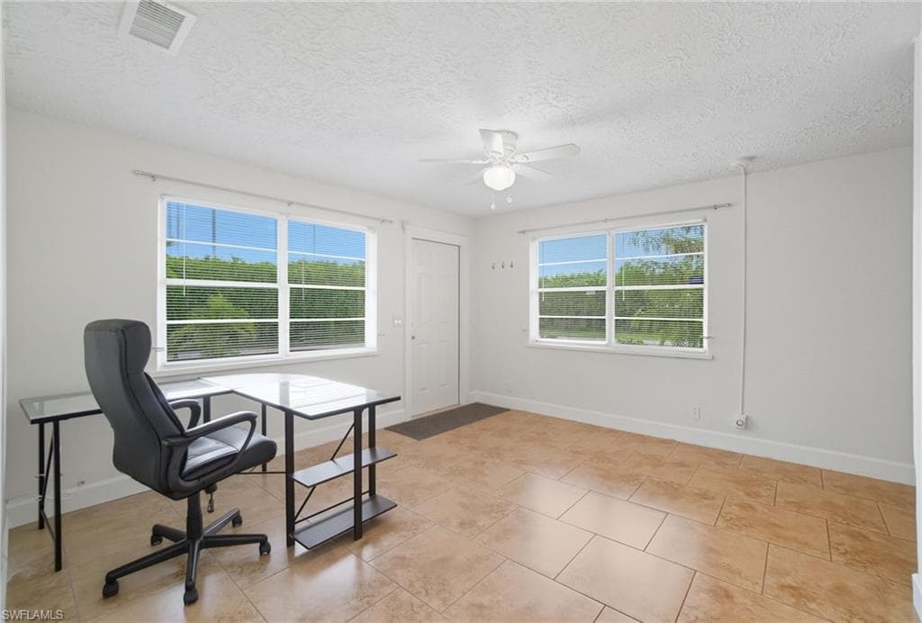 2662/2656 Mangrove St, Naples, FL 34112-31