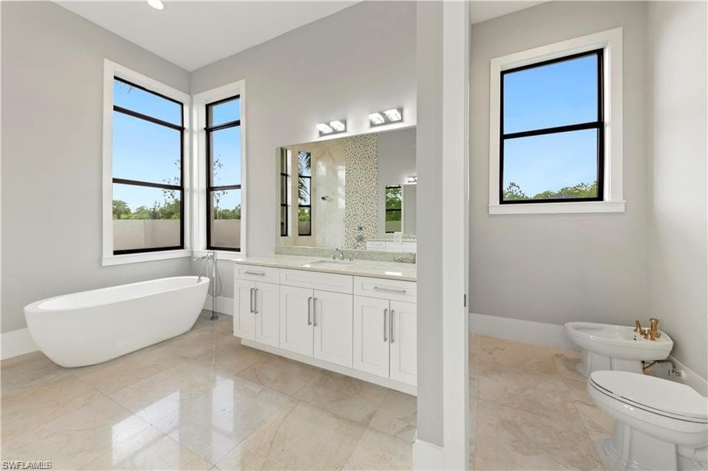 1361 Golden Gate Blvd W, Naples, FL 34120-10