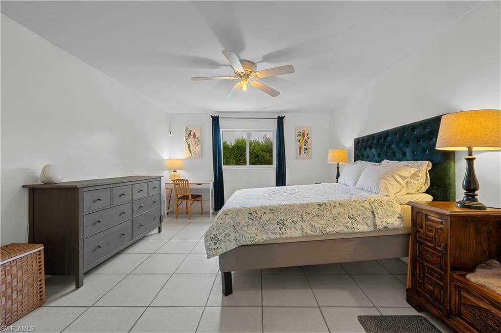 225 Nicholas Pkwy W, Cape Coral, FL 33991-9