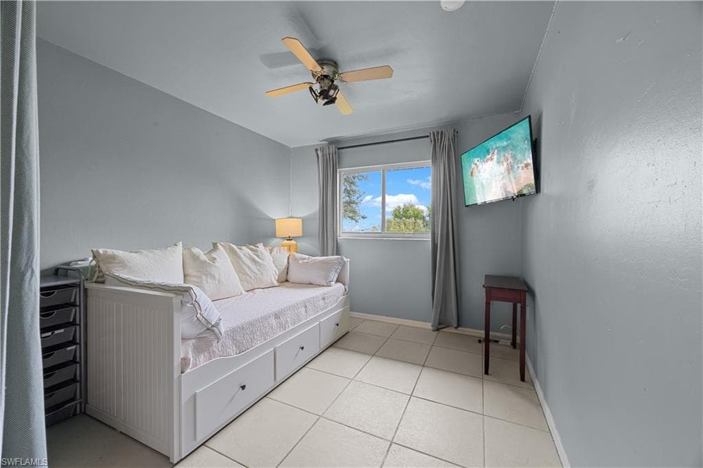225 Nicholas Pkwy W, Cape Coral, FL 33991-14