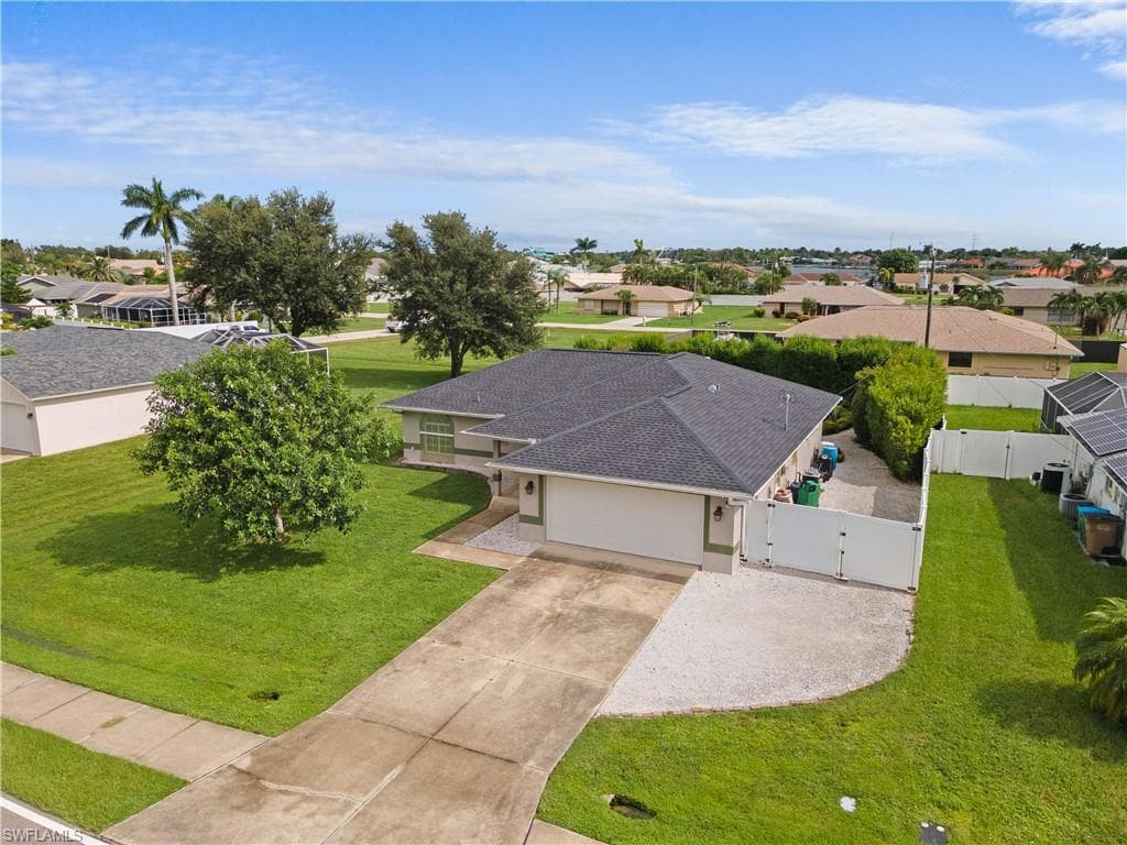 225 Nicholas Pkwy W, Cape Coral, FL 33991-3