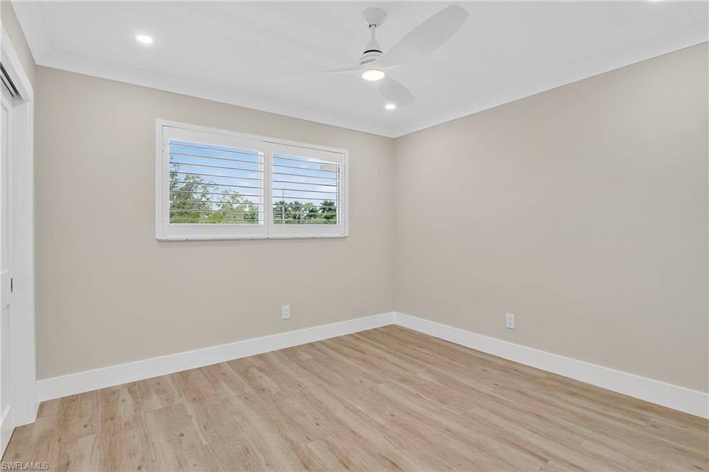 29 High Point Cir E 204, Naples, FL 34103-17