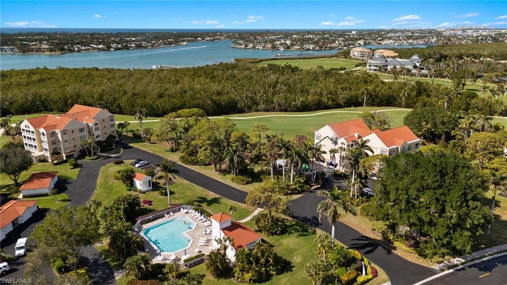 4460 Yacht Harbor Dr, Naples, FL 34112-4