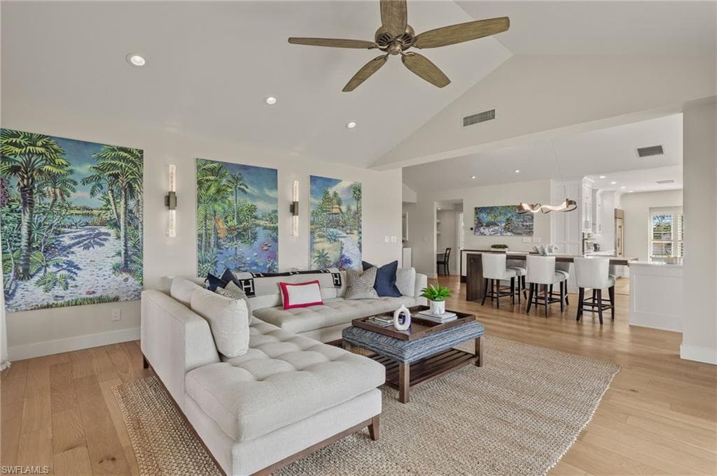 4460 Yacht Harbor Dr, Naples, FL 34112-5