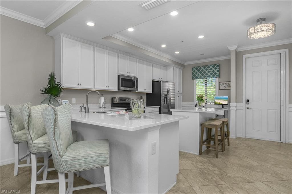 9590 Trevi Ct 5325, Naples, FL 34113-10