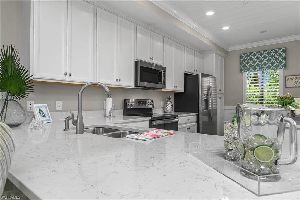 9590 Trevi Ct 5325, Naples, FL 34113-11