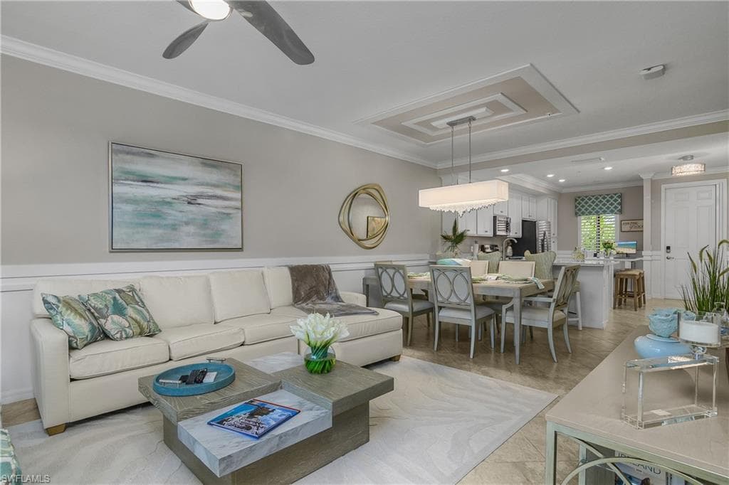 9590 Trevi Ct 5325, Naples, FL 34113-7