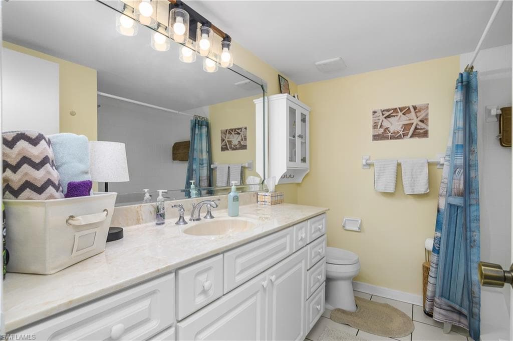 215 Cypress Way E C1, Naples, FL 34110-18