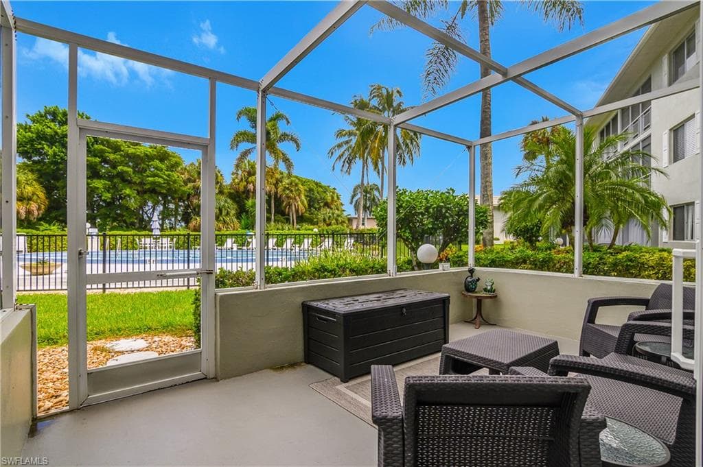 215 Cypress Way E C1, Naples, FL 34110-19