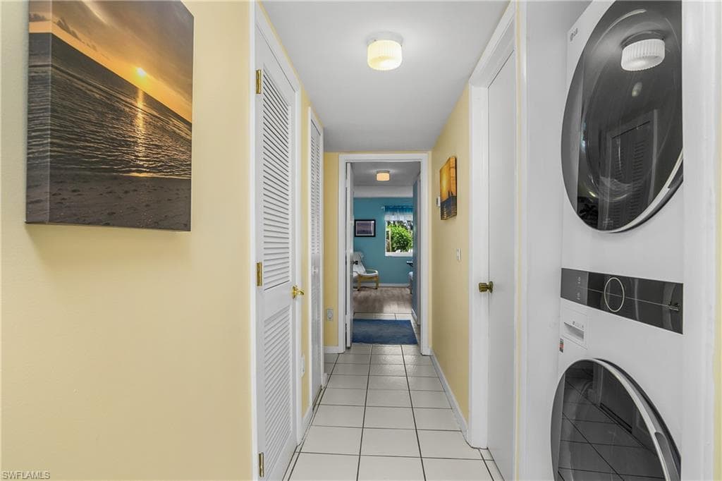 215 Cypress Way E C1, Naples, FL 34110-22