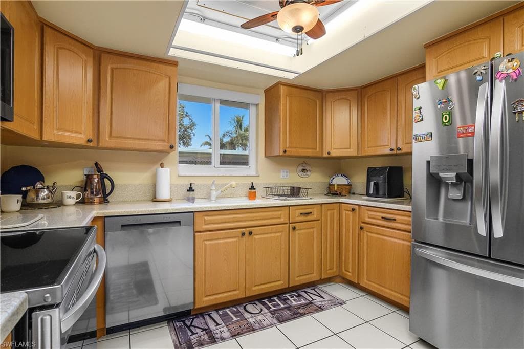 215 Cypress Way E C1, Naples, FL 34110-24