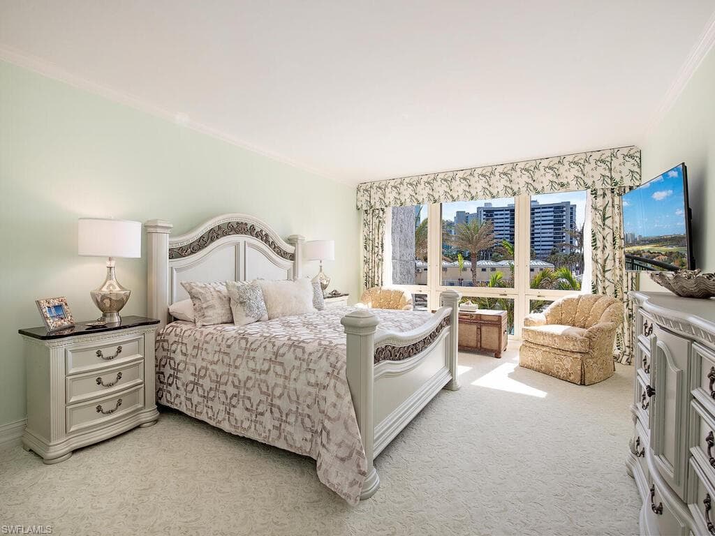 4051 Gulf Shore Blvd N 204, Naples, FL 34103-8