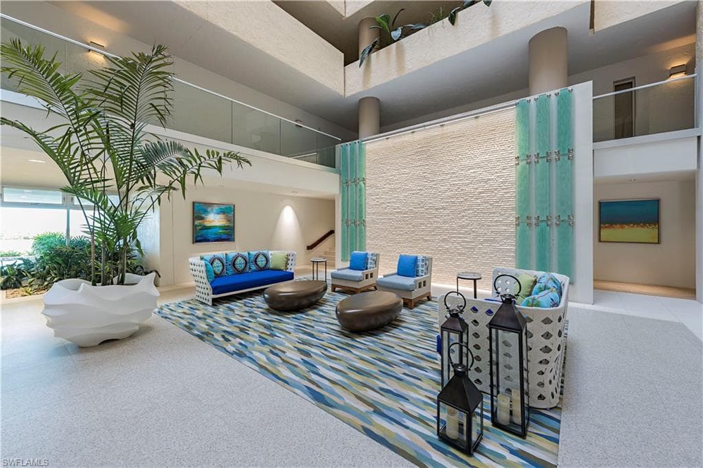 4051 Gulf Shore Blvd N 204, Naples, FL 34103-17