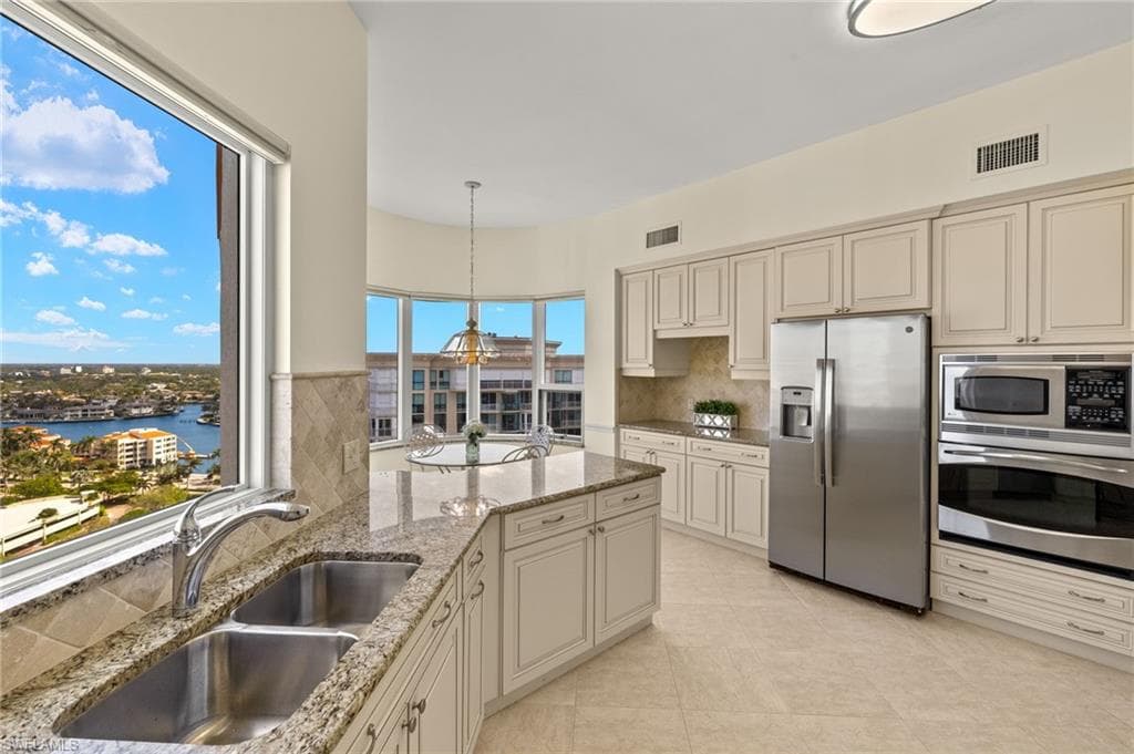 4251 Gulf Shore Blvd N Ph-a, Naples, FL 34103-14