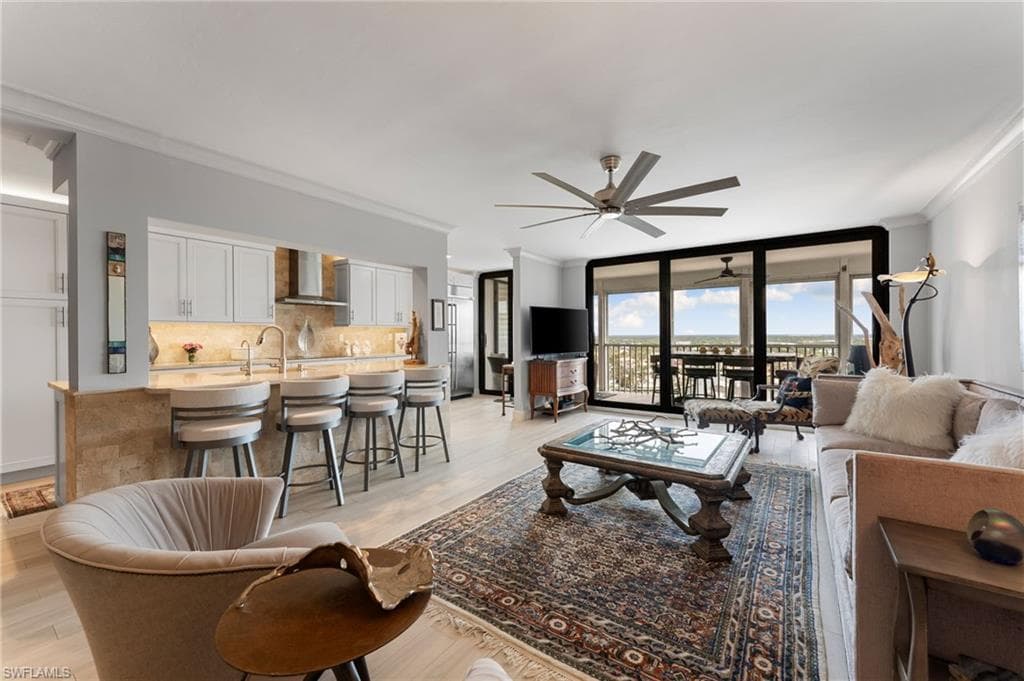 4401 Gulf Shore Blvd N 1708, Naples, FL 34103-13