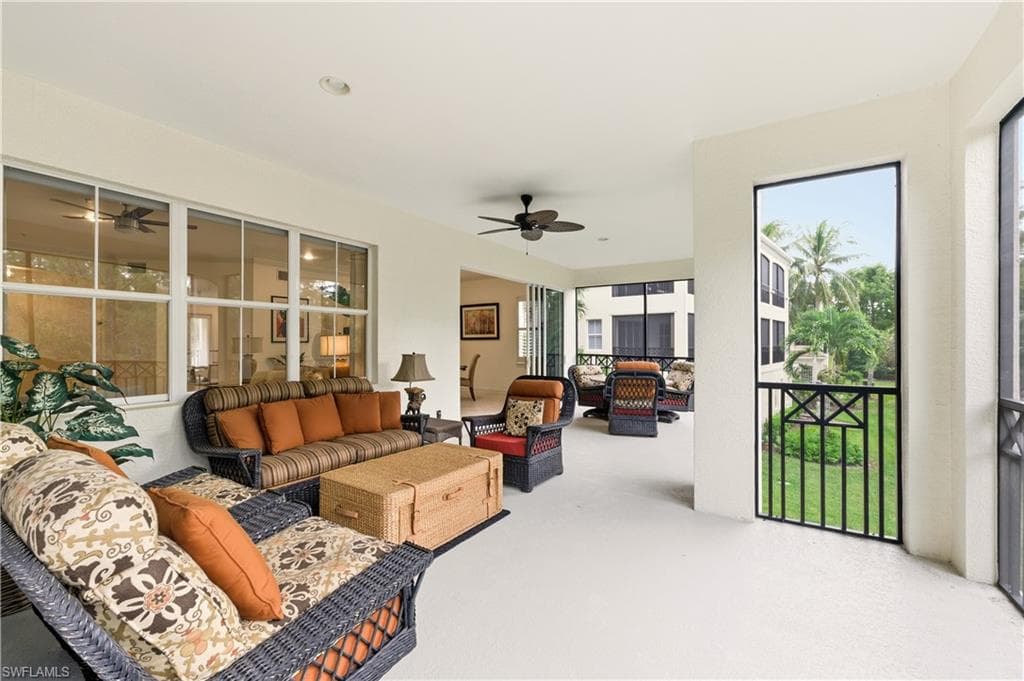 2843 Tiburon Blvd E 7-102, Naples, FL 34109-8