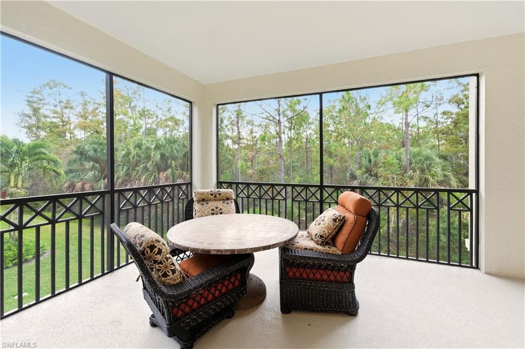 2843 Tiburon Blvd E 7-102, Naples, FL 34109-7