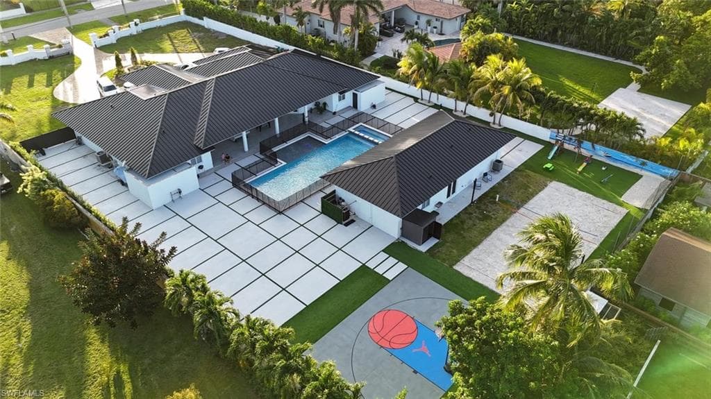 365 132nd Ave, Miami, FL 33182-8