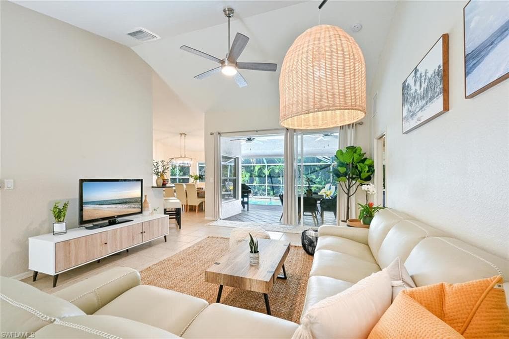 1331 Briarwood Ct, Naples, FL 34104-9