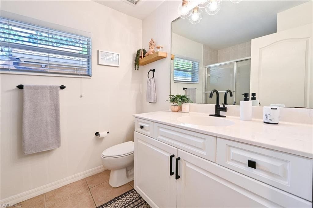 1331 Briarwood Ct, Naples, FL 34104-27
