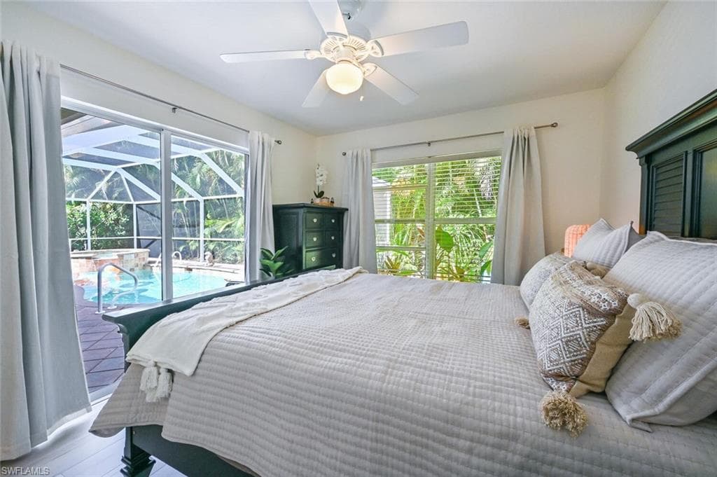 1331 Briarwood Ct, Naples, FL 34104-32