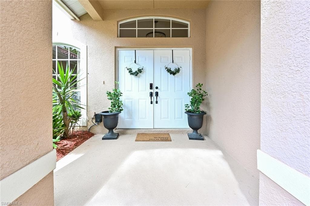 1331 Briarwood Ct, Naples, FL 34104-6