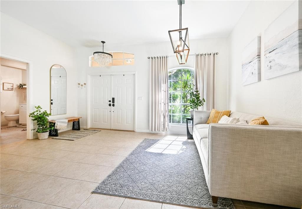 1331 Briarwood Ct, Naples, FL 34104-8