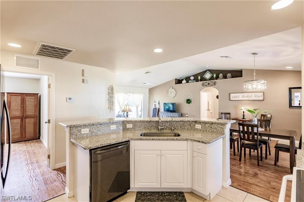 1809 12th Pl, Cape Coral, FL 33909-10
