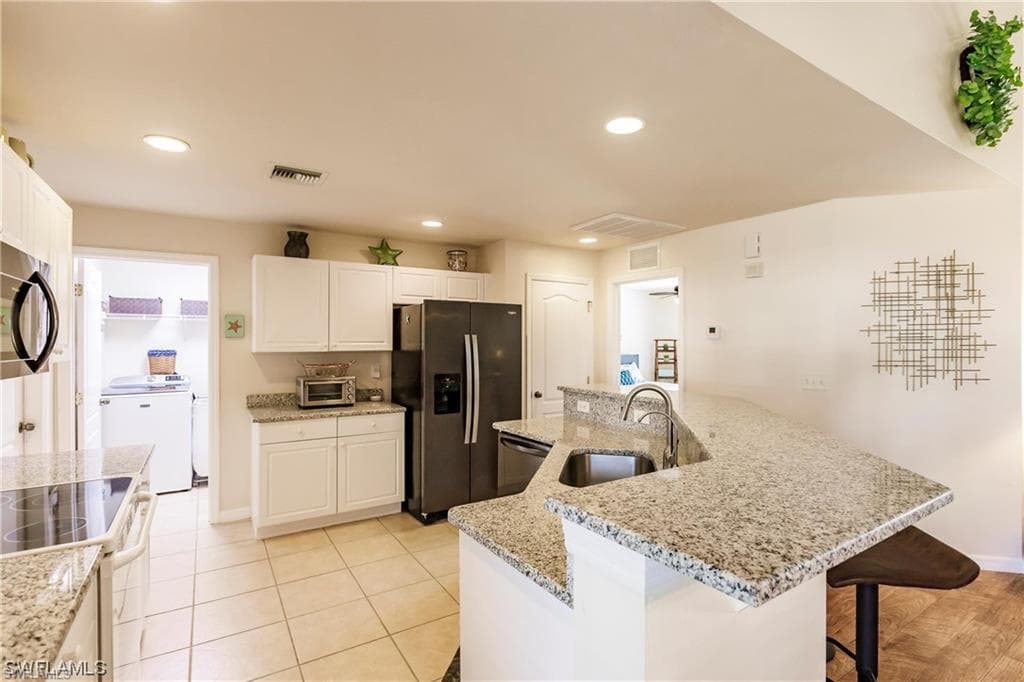 1809 12th Pl, Cape Coral, FL 33909-12