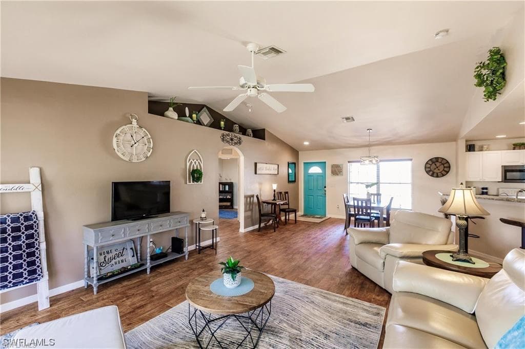 1809 12th Pl, Cape Coral, FL 33909-4