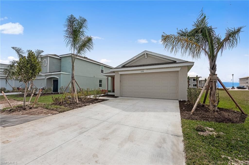 7178 Sugar Pine Way, Fort Myers, FL 33966-32